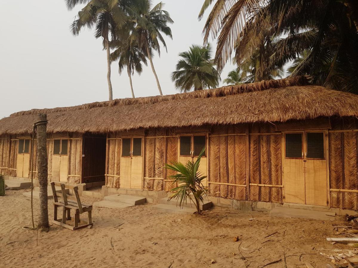 Jah Mighty Love Land Hotel Winneba Exterior photo